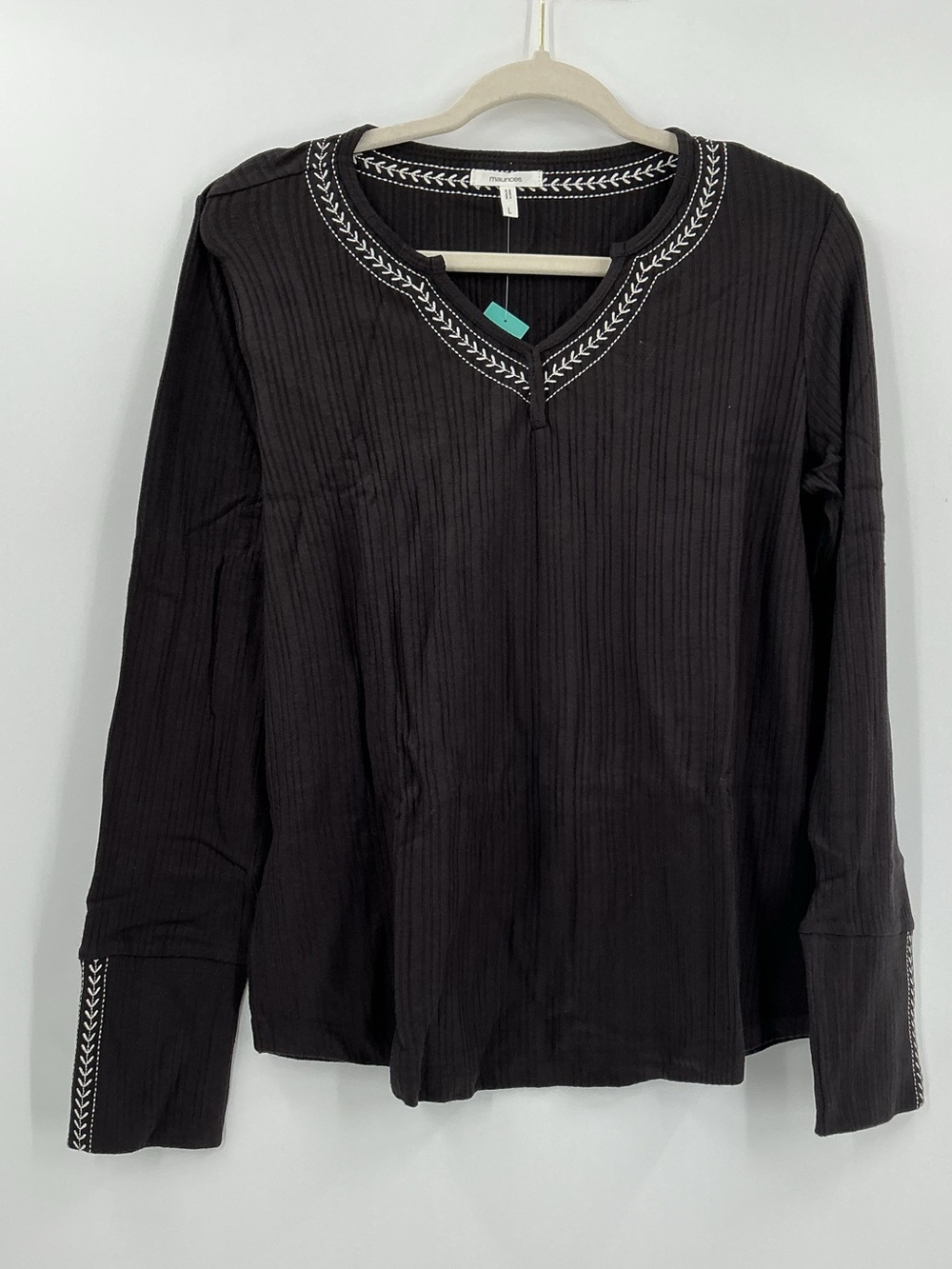 Embroidered Notch Neck Ribbed Long Sleeve Tee large